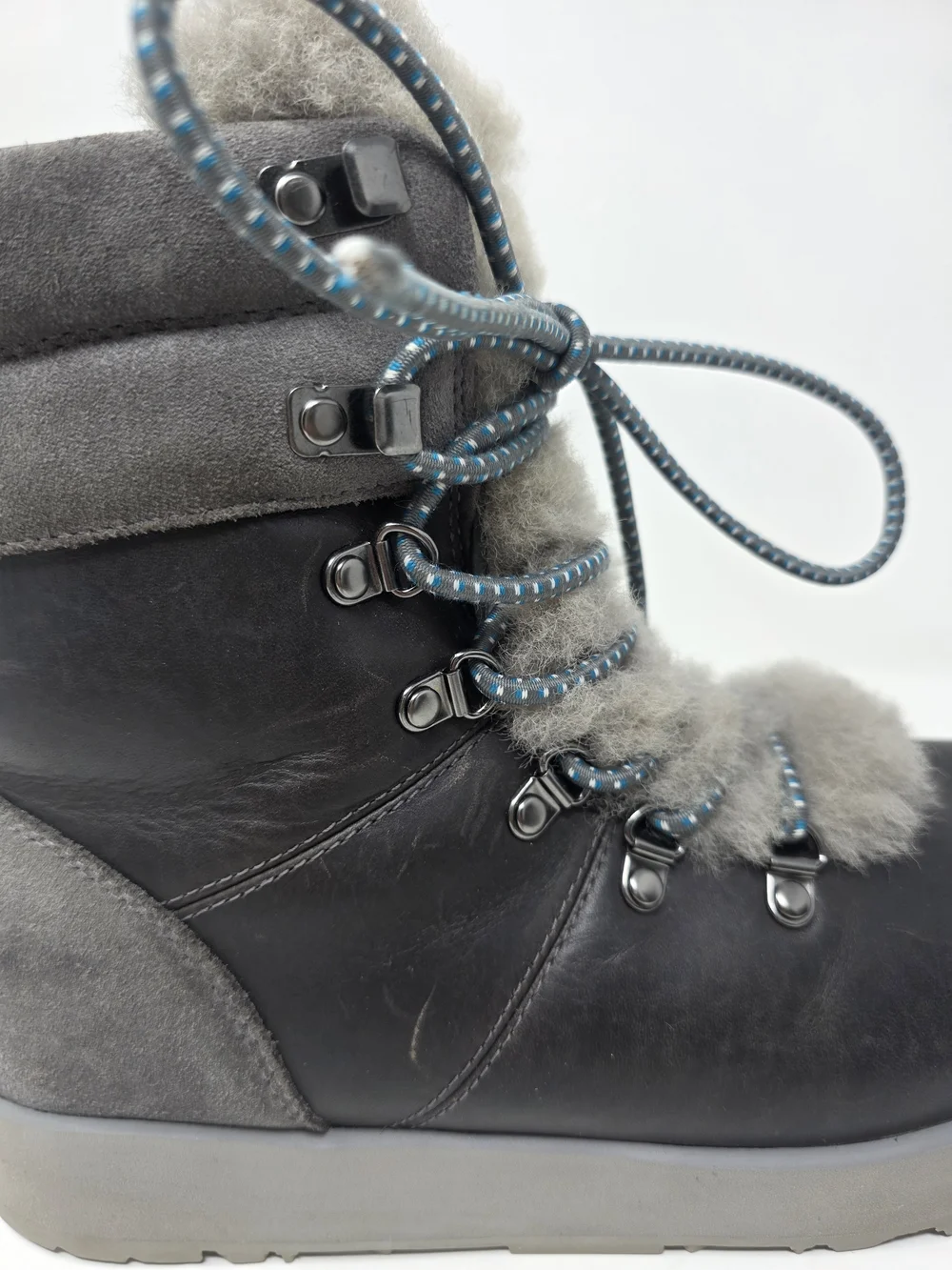 UGG Viki Waterproof Boots Gray Womens 8.5
